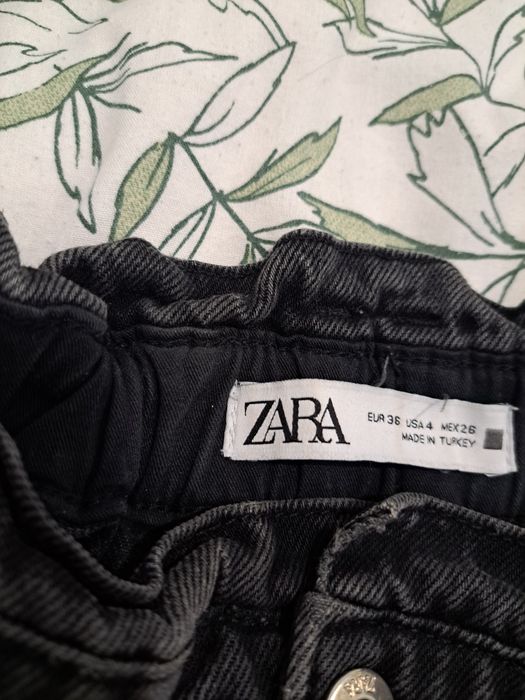 Calças de ganga loja Zara