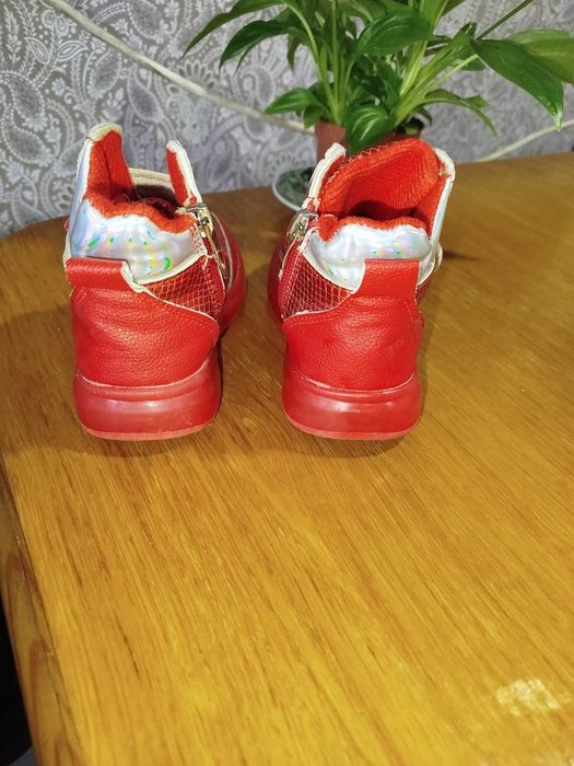 Демісезонні черевички для дівчинки