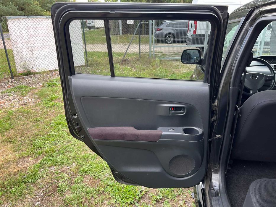 drzwi tył tylne tylnie lewe daihatsu materia x07 czarne 2006 - 2011