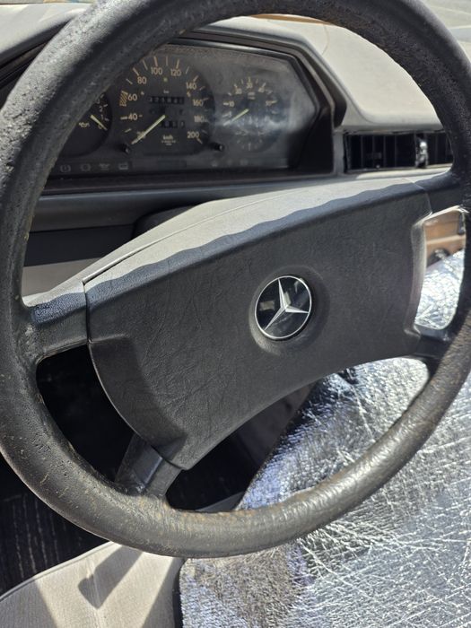 Mercedes W124 250TD  1986