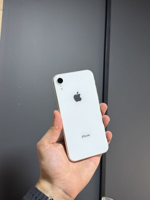 iPhone XR 64Gb White