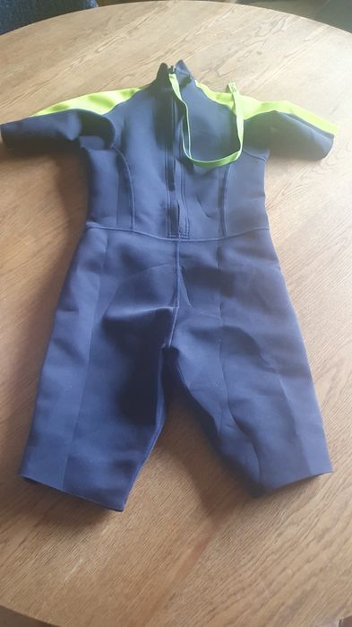 Pianka neopren Decathlon 8-10 lat