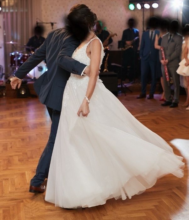 Suknia ślubna biała