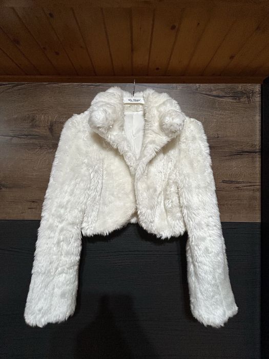 Ciepłe bolerko futerko białe na zimę narzutka ślub