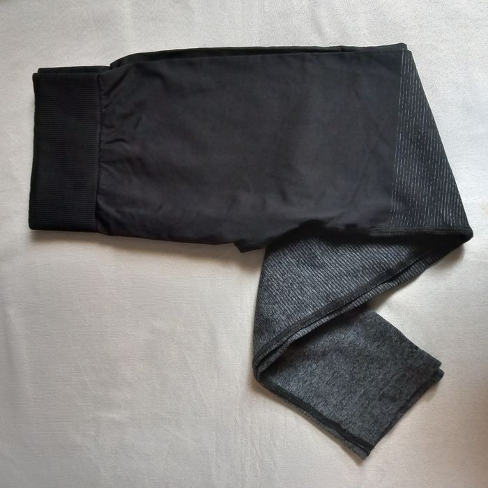 Legginsy damskie sportowe czarno-szare - S