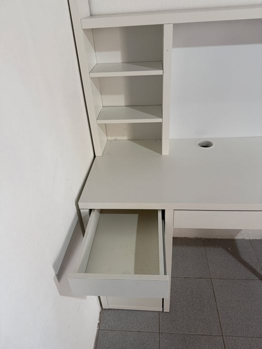 Secretária branca - Ikea