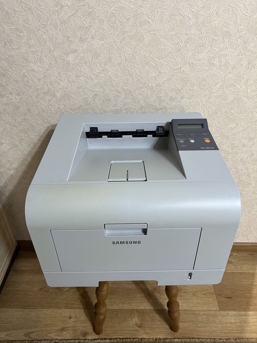 Принтер Б/У Samsung ML-3051N лазерная печать