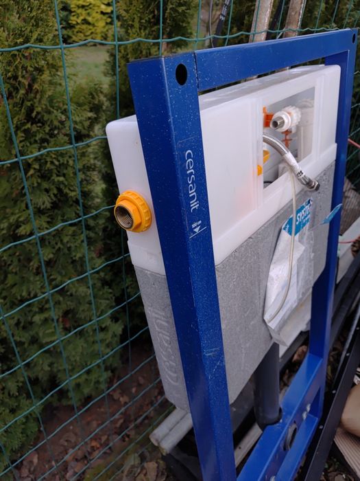 Stelaż do muszli podwieszanej.