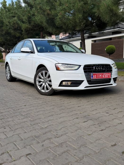 В продаже Audi A4B8 2013