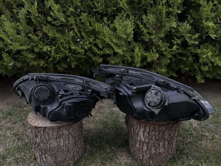 BMW E60 Bi-Xenon Nieskrętny Komplet Lamp Przód Oryginał EU