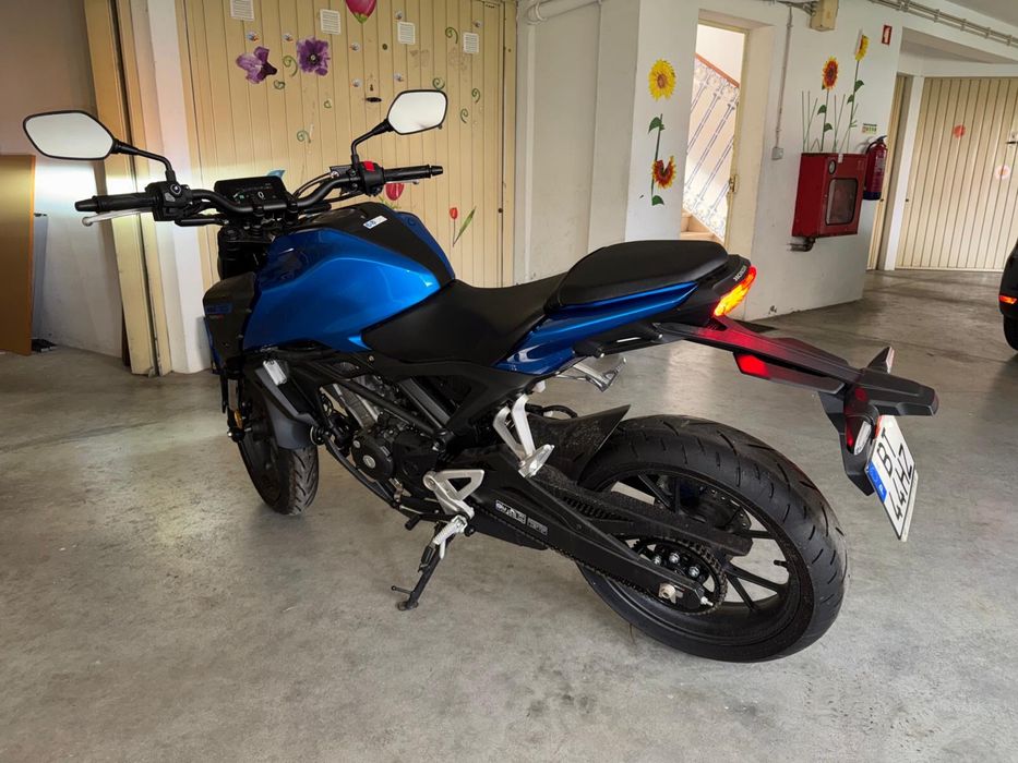 Honda CB125R Neo Sports