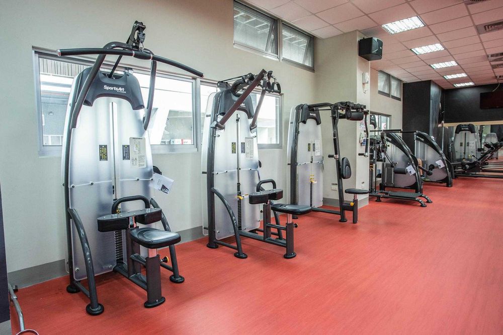 Тренажеры SportsArt, коплект силового оборудования для зала.