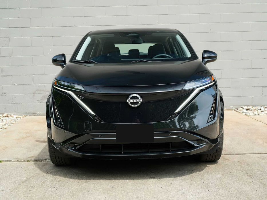 Nissan Ariya      2024