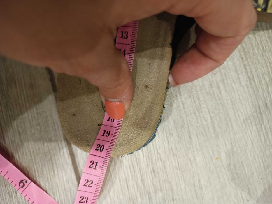 Klapki chłopięce r.30