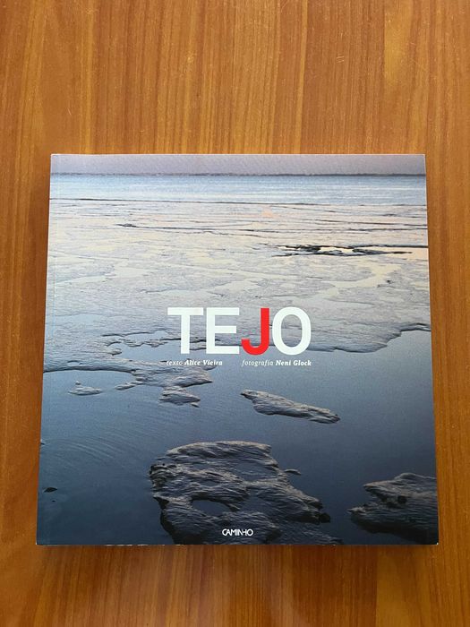 Book "Tejo", a showcase based on photos of our beautiful Tagus River