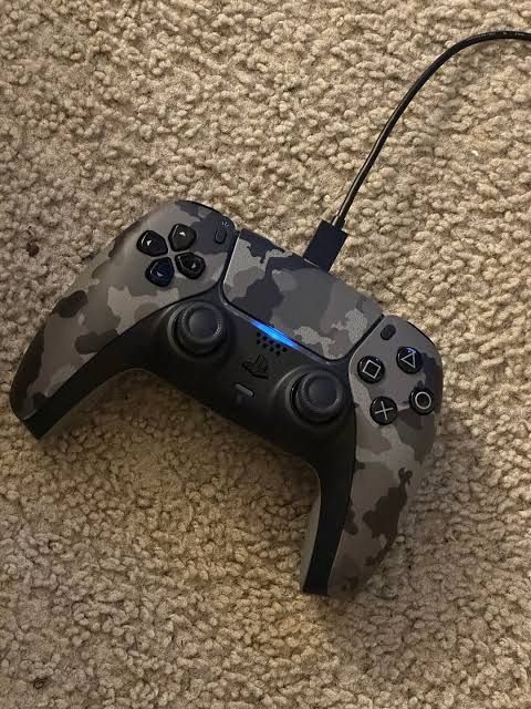 PS5 Edição Disco + 2 comandos