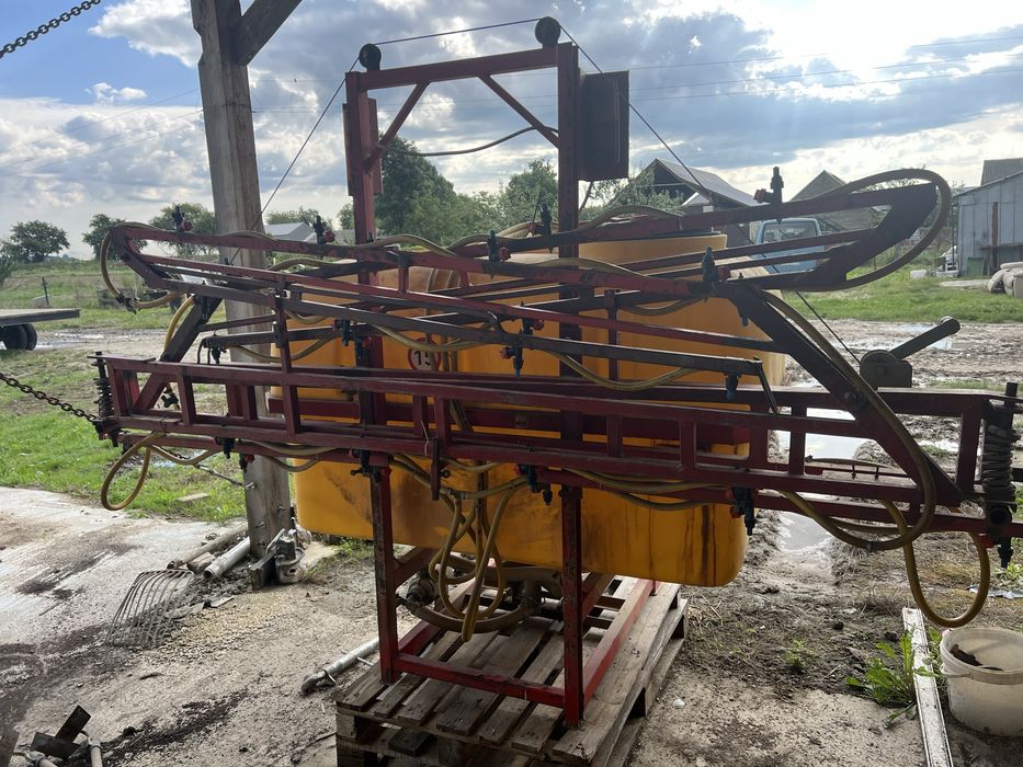 Opryskiwacz 800l 15m