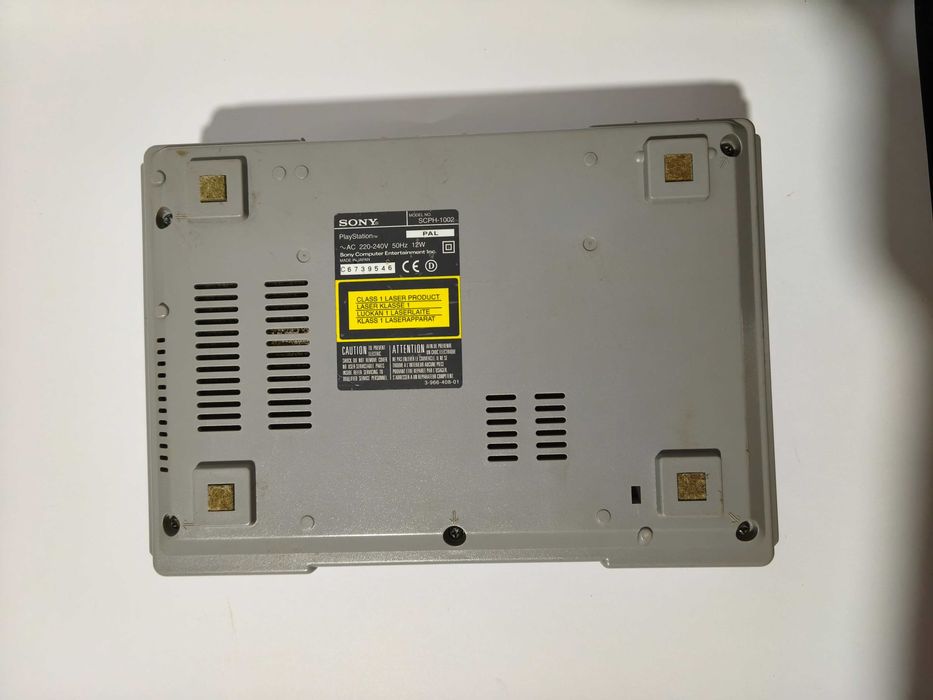 Consola Sony PlayStation 1 (PS1) Modelo Raro SCPH-1002 c/ Comando Gamester e Cabos
