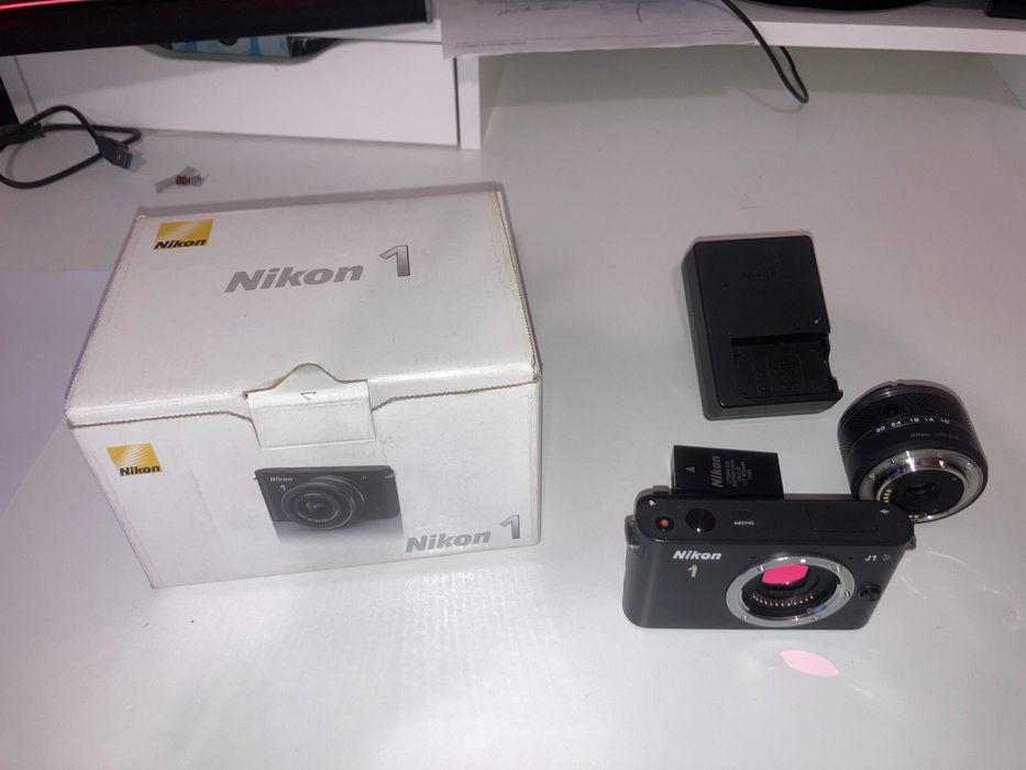 Câmara fotográfica Nikon 1 J1