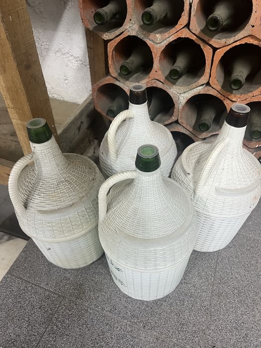 Garrafeira em tijolo