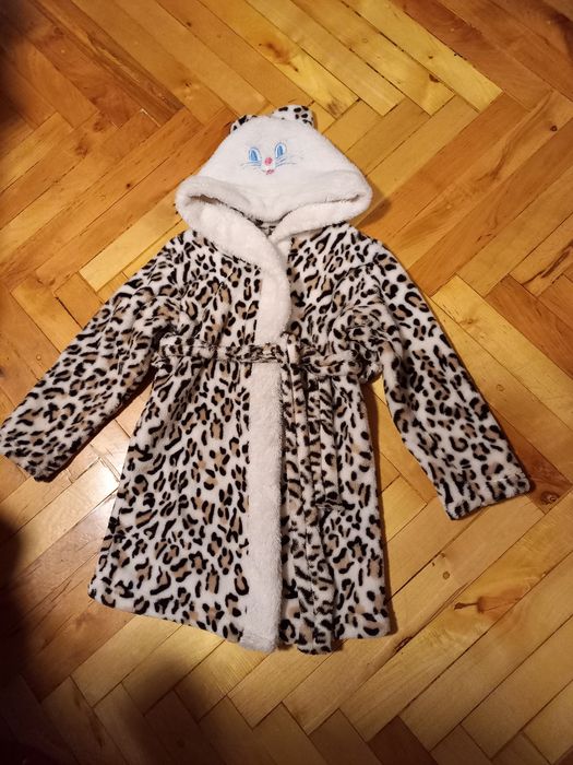 Продам халатик  дитячий