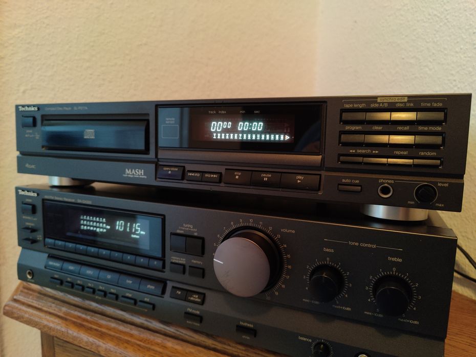 Музыкальная стойка Technics