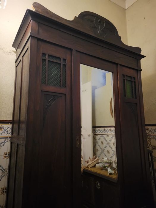 Guarda Roupa Antigo