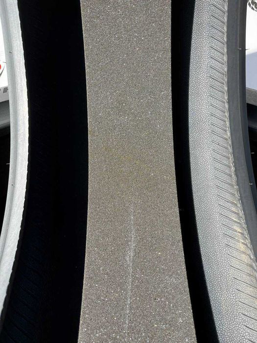 255/40 ZR20 HANKOOK ION EVO suv IK01A SOUND ABSORBER  стан нових