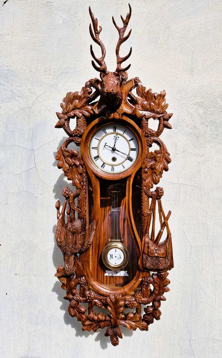 Zegar w stylu myśliwskim wiszący