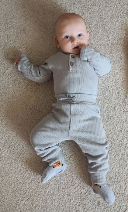 Костюмчики для немовлят