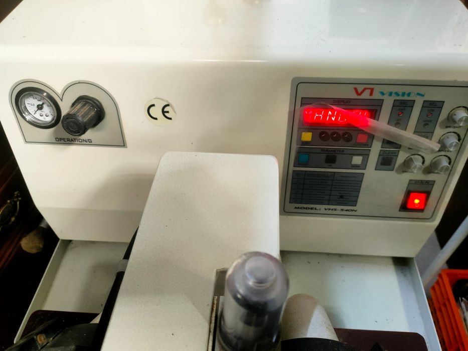 Máquina de aplicar strass