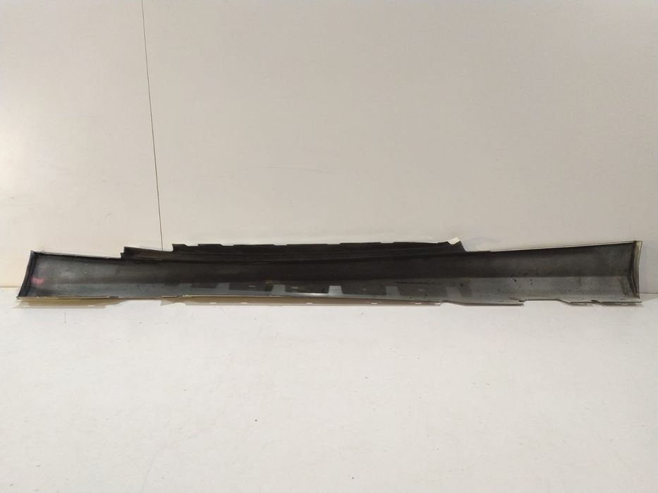 BMW 1 E81 / E82 listwa / osłona progu prawa- 14392