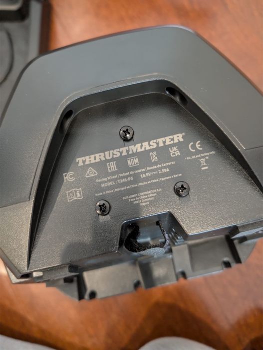 Volante THRUSTMASTER T248 NOVO, volante para PLAYSTATION e PC com TUDO