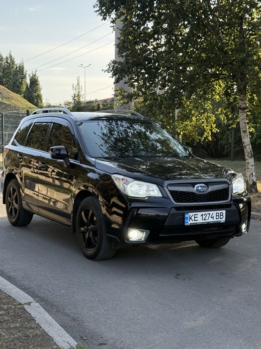 Продам Subaru Forester 2015 год 2.0 дизель