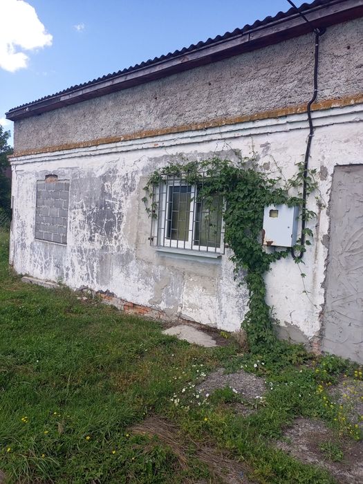 Приміщення 270 кв метрів