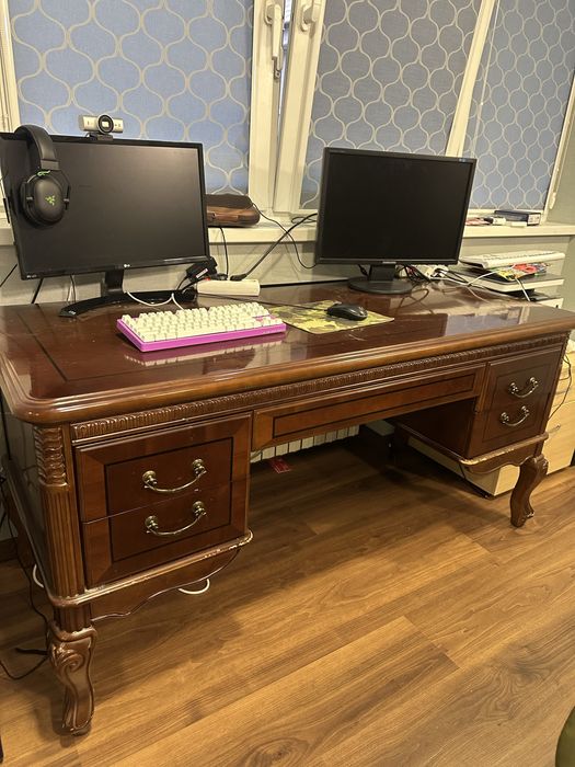 Продам письменый стол антиквариат