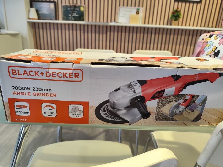 Vendo/troco Rebarbadora Black+Decker