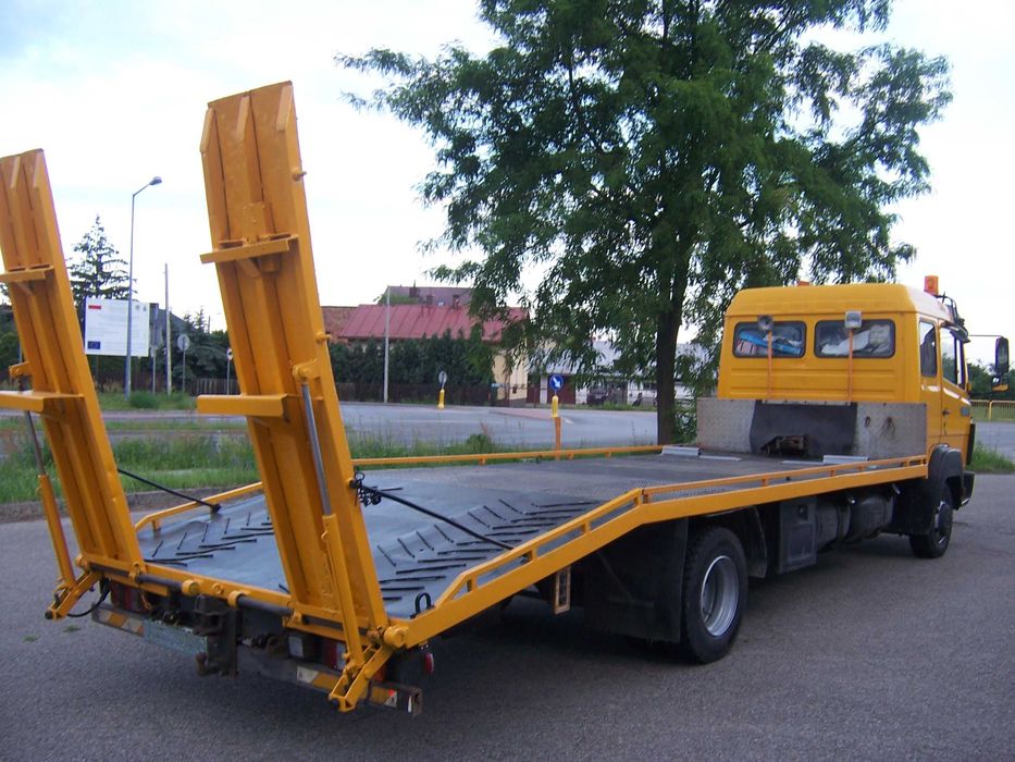 Mercedes Benz 817 Autolaweta Pomoc Drogowa