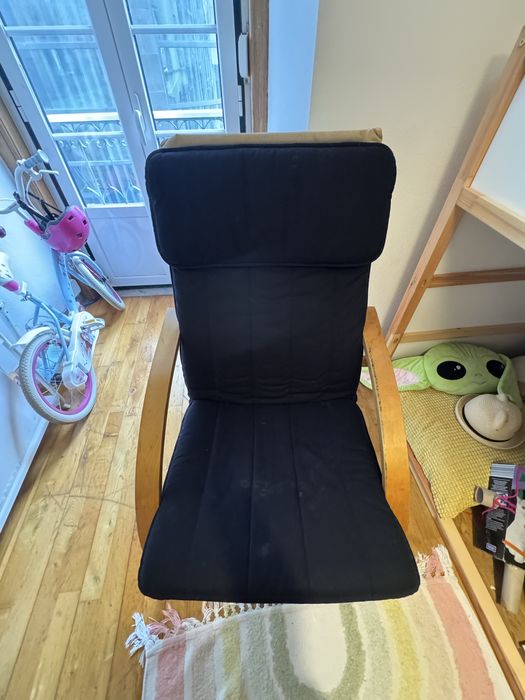 Poltrona / cadeirão IKEA - pés madeira