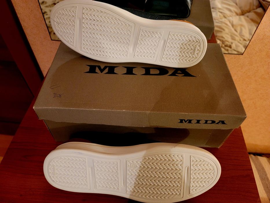 шкiрянi слiпони, мокасини MIДА 42 р