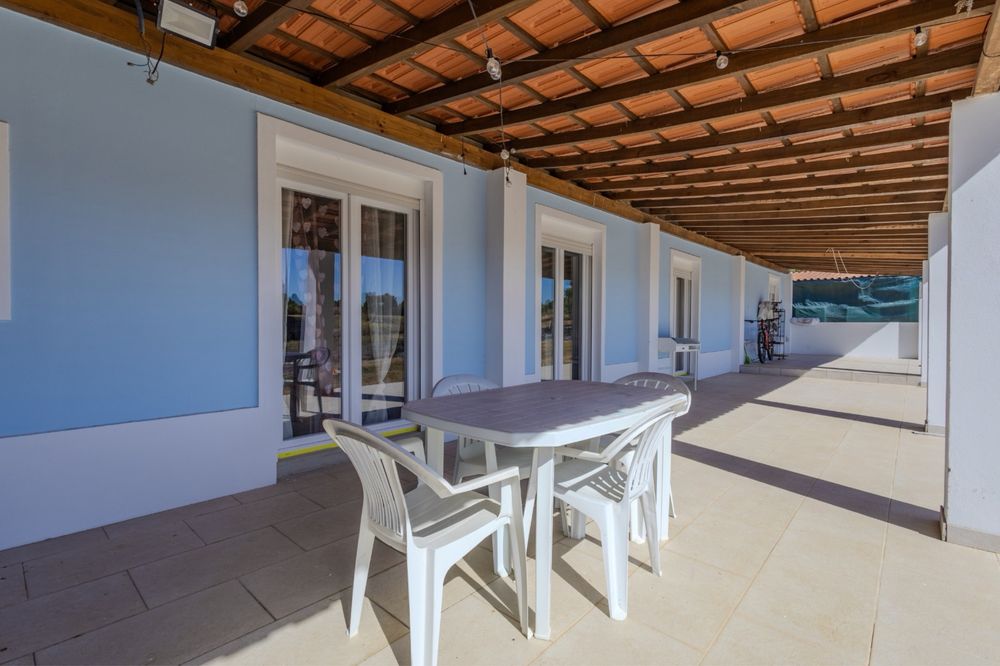 Quinta com Moradia T3 e Terreno de 8.920 m² em Fazendas de Almeirim