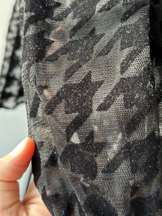 Романтична блуза від Zara