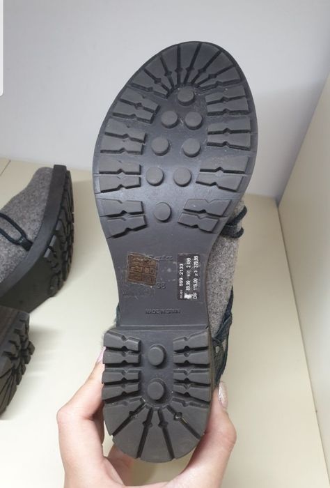 Ботинки валенки Bata  Оригинал Новые 38 размер сапоги