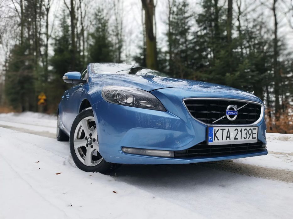 Volvo V40 Volvo V40 diesel, biała skóra, dobry stan techniczny