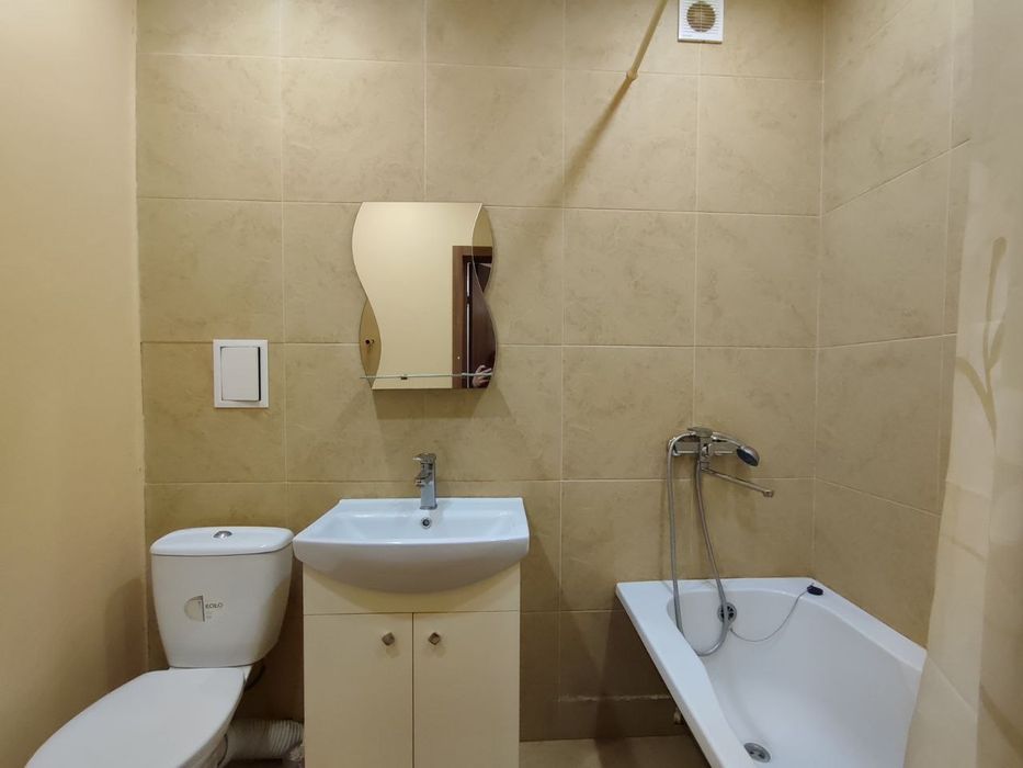 Однокімнатна квартира в Ірпені 40м2 . Район парк "Мама"