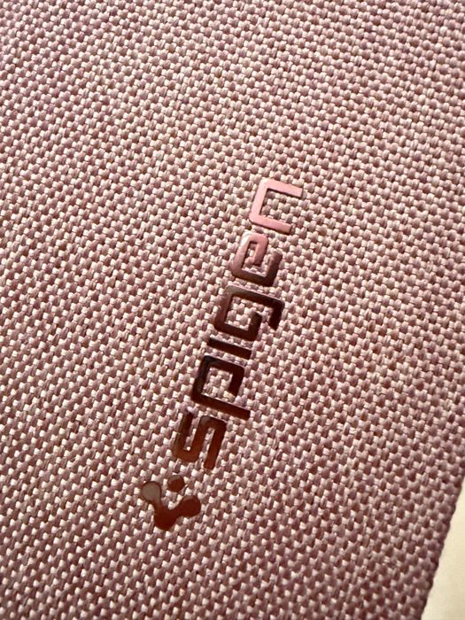 Etui SPIGEN Urban Fit na iPad 10.2 2019 (9,8,7-gen.) jasny różowy