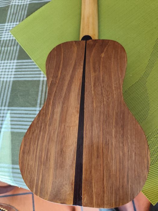 Cavaquinho Novo, construído em Nogueira Portuguêsa!