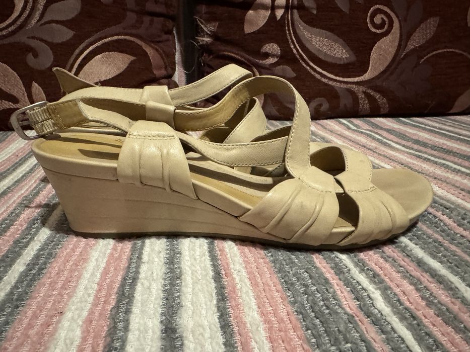 Босоніжки Clarks 41 р.