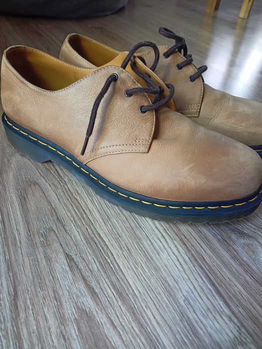 Buty Dr Martens półbuty sznurowane 26652