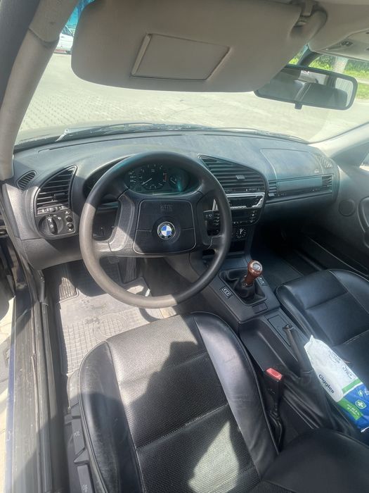 Продам BMW e36 1.8 бенз